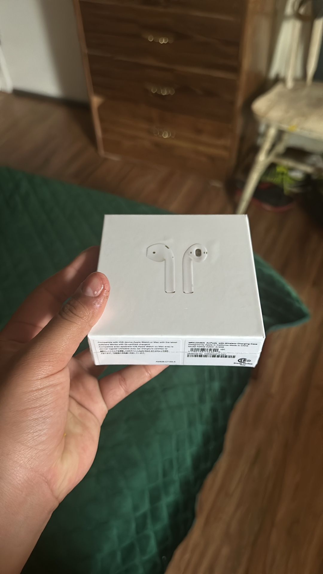 AirPods Gen 2
