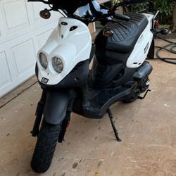 2021 Genuine Roughhouse 50 Scooter