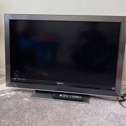 Sony Bravia 40" TV