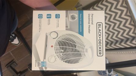 Personal desktop heater