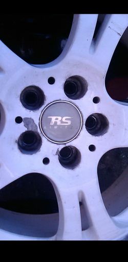 RS limitd white/aluminum lip/tires no good