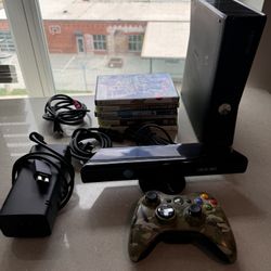 Xbox 360 Slim 250GB W/ Games, Controller, Kinect, Cords