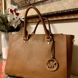 Michael Kors Brown Bag