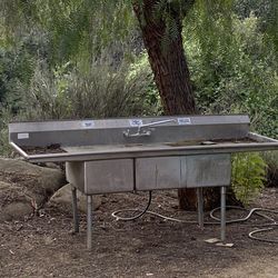 Stainless steel Restaurant Sink