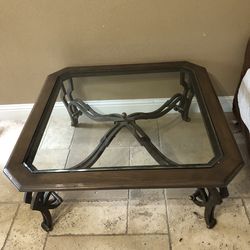 ELEGANT COFFEE TABLE