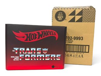 HOT WHEELS MATTEL CREATIONS TRANSFORMERS OPTIMUS PRIME DIECAST TRUCK (CMP129559)