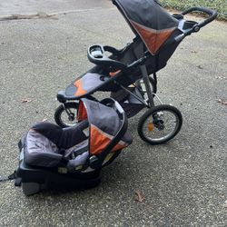 Jogger stroller and car seat