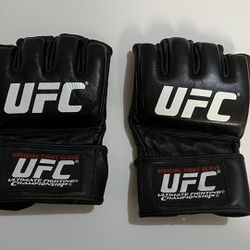 UFC Official Fight Gloves - Large