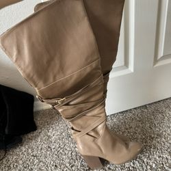 Thigh High Light Brown Boots (size 6)