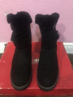 Women Boots size 9