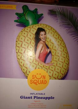 Pool floaty/ pineapple/swimming pool
