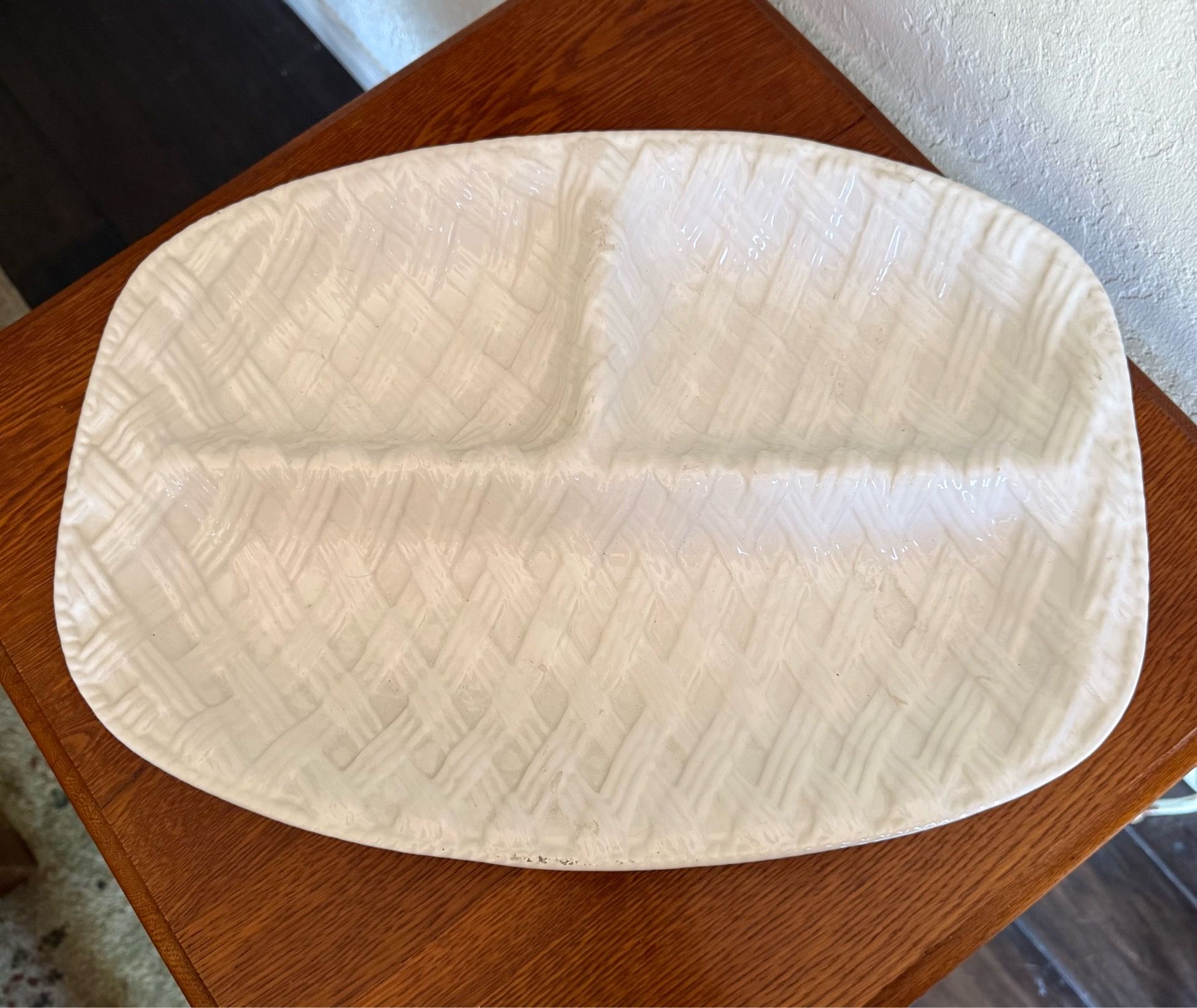 Loucarte Portugal White Basketweave Sectioned Platter