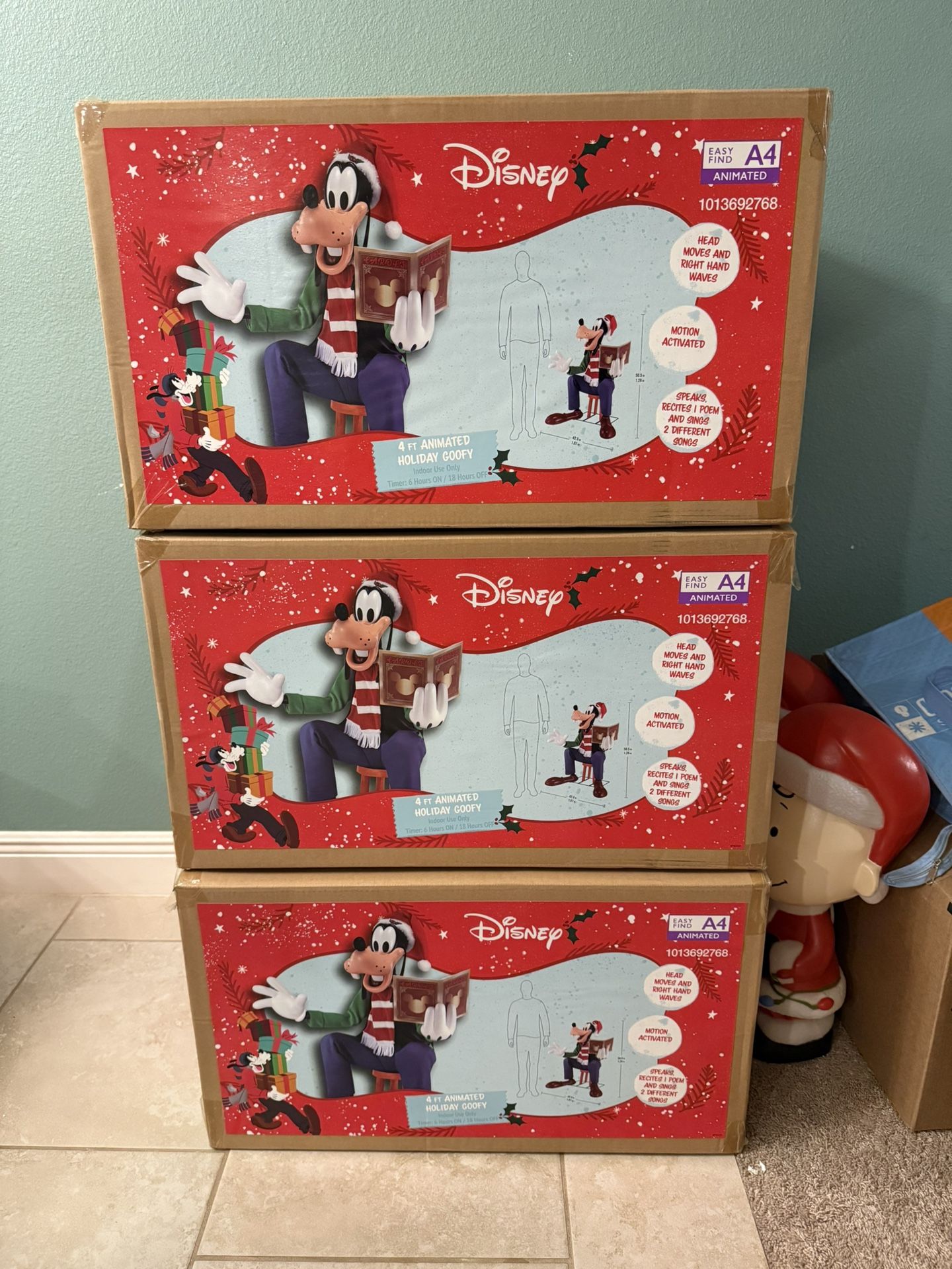 4 ft. Animated Holiday Goofy A4