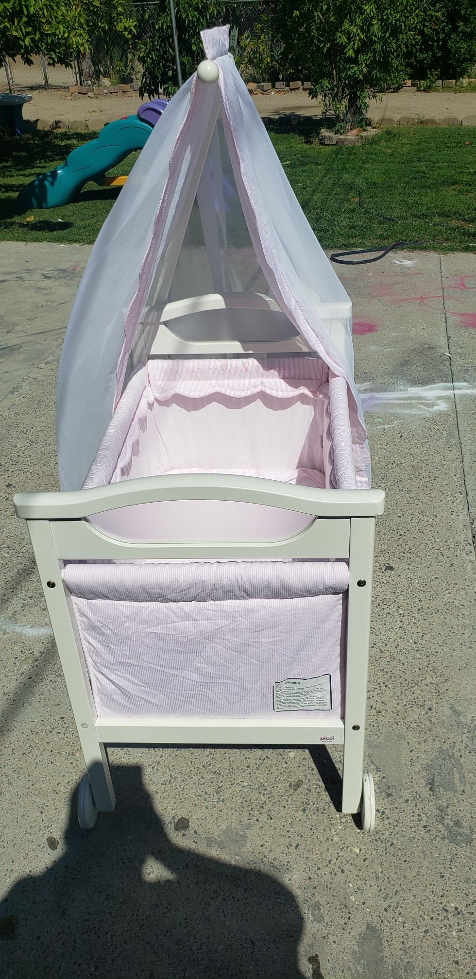 Beautiful lil babygirl crib Baby & Kids