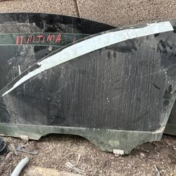 2007 to 2015 INFINITI G25 G35 G37 Q40 FRONT LEFT DRIVER SIDE DOOR WINDOW GLASS OEM