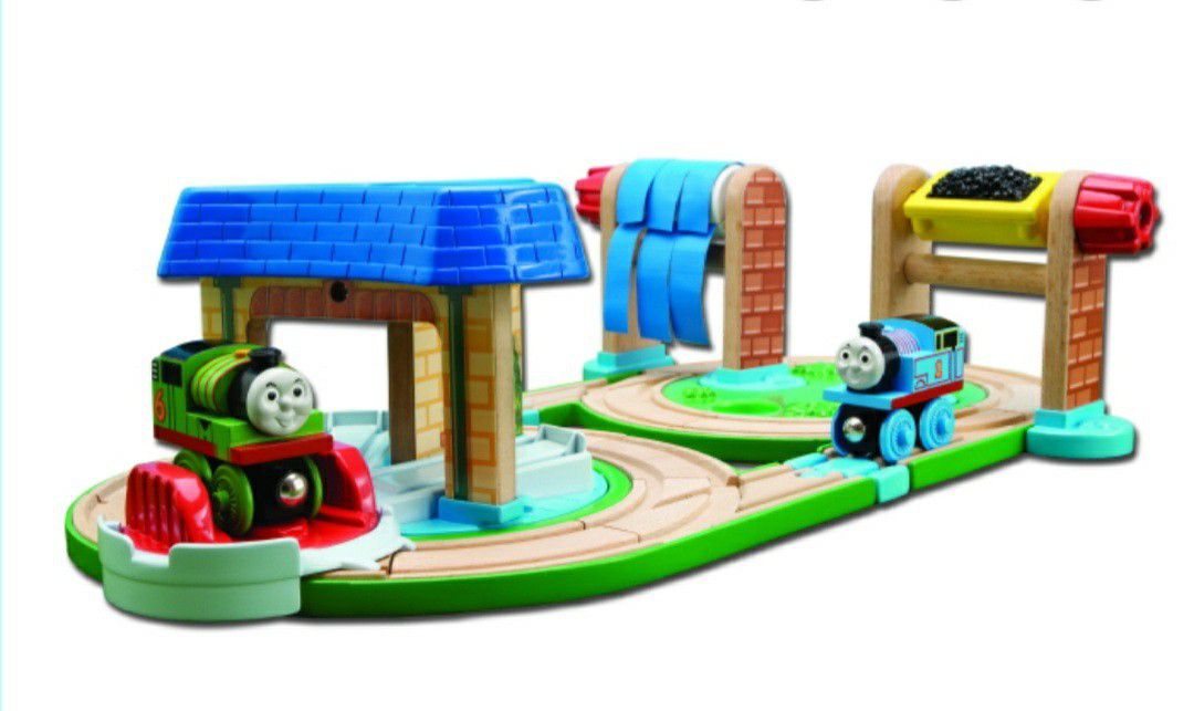 Thomas & Friends Wooden Railway Busy Day On Sodor Set!