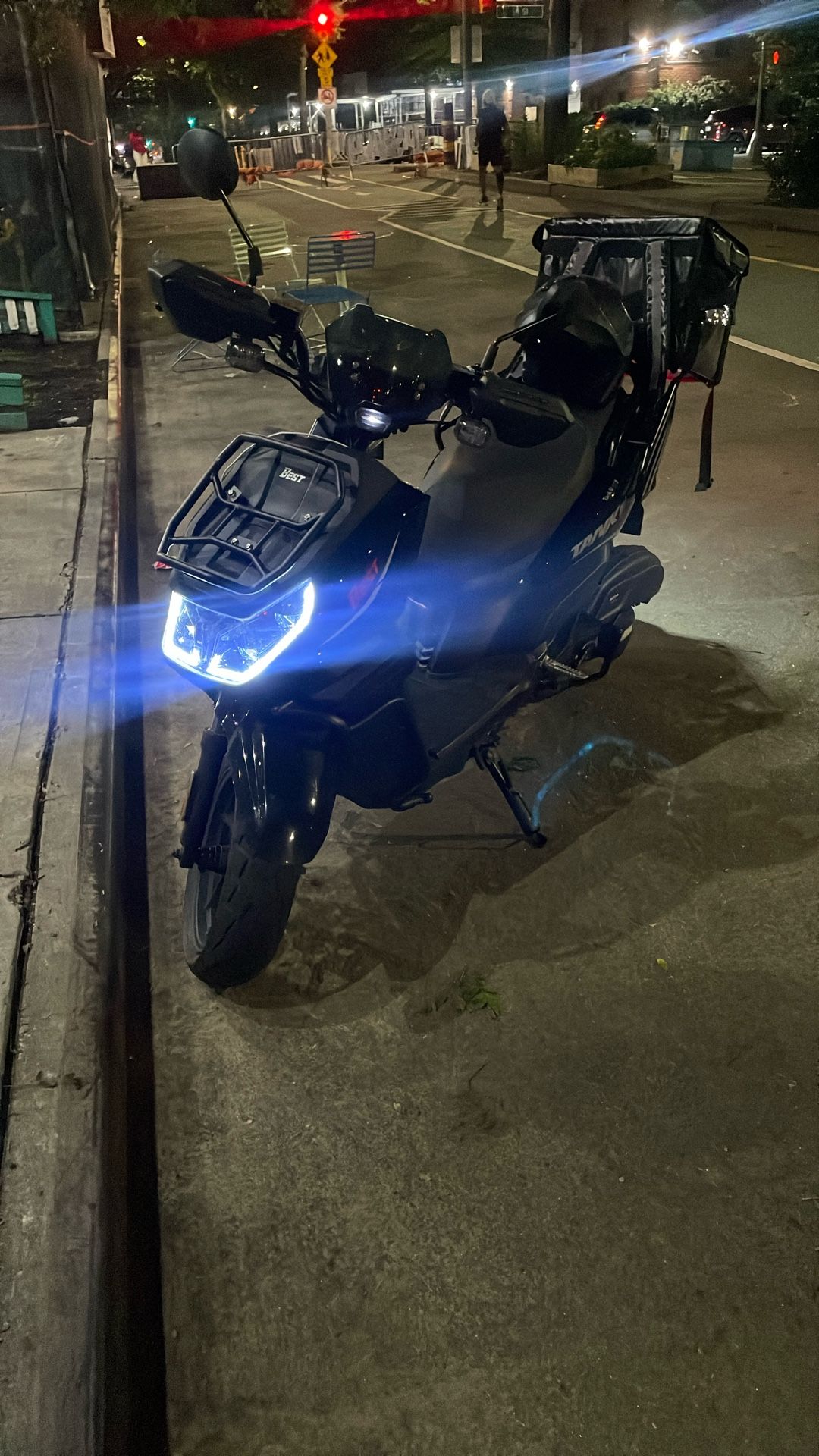 Tank 3 Moped 200cc