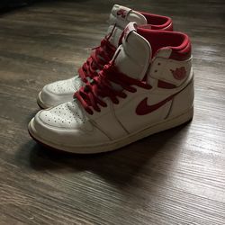 Nike Jordan 1 Retro High OG Red Metallic 2017
