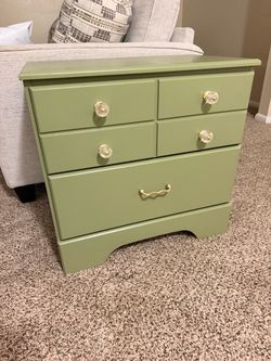 olive green end table