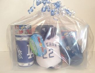 Father's Day Dodgers Plush Gift Basket
