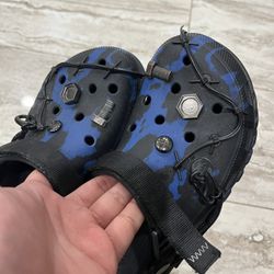 Posty Co X Crocs 