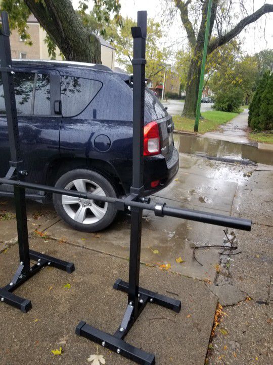7' OLYMPIC STRAIGHT BAR AND SQUAT RACK 