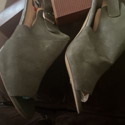Heels color Green Penny Loves Kenny Size 10