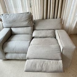 Loveseat Couch Sofa Recliner Fully Powered w/USB New Condition