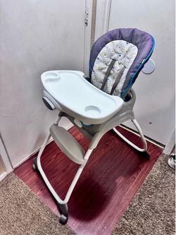 High chair like new