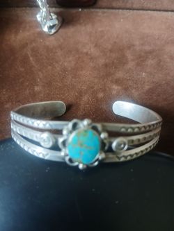 Navajo turquoise silver bracelet