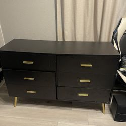 8 Drawer Dresser 