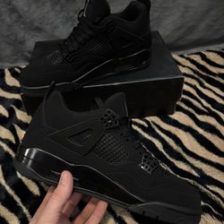 AJ4 Black Cat Size 9.5 Men’s Sneakers