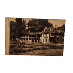 Vintage Versailles Maison de Marie-Antoinette Marie Antionette Haus Postcard
