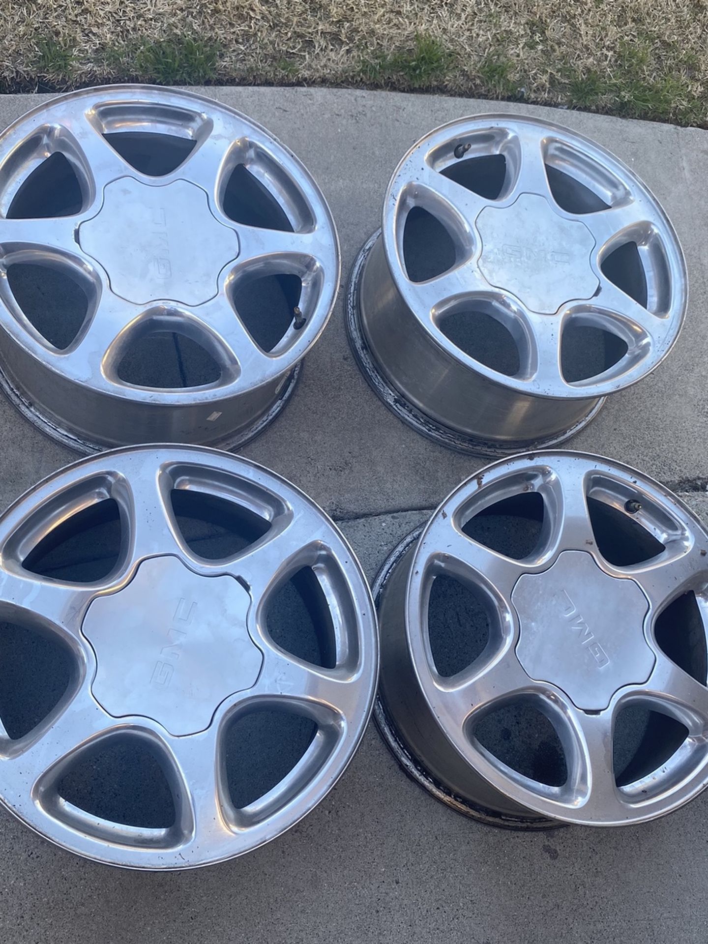 Original 2007 GMC Sierra Classic Rims