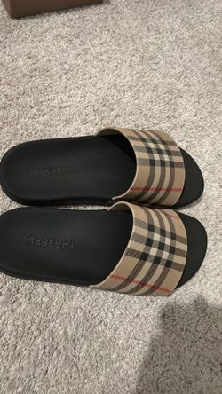 Burberry slides size 38