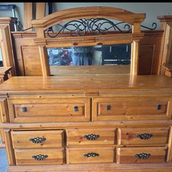California King Bedroom  (Headboard, Footboard, Dresser Mirror) Real wood 