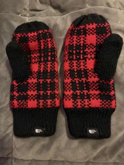 The North Face XS-S Black And Red Women’s Fair Isle Mittens Worn A Couple Times