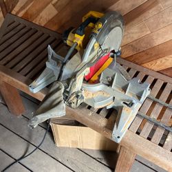 Dewalt chop saw miter 