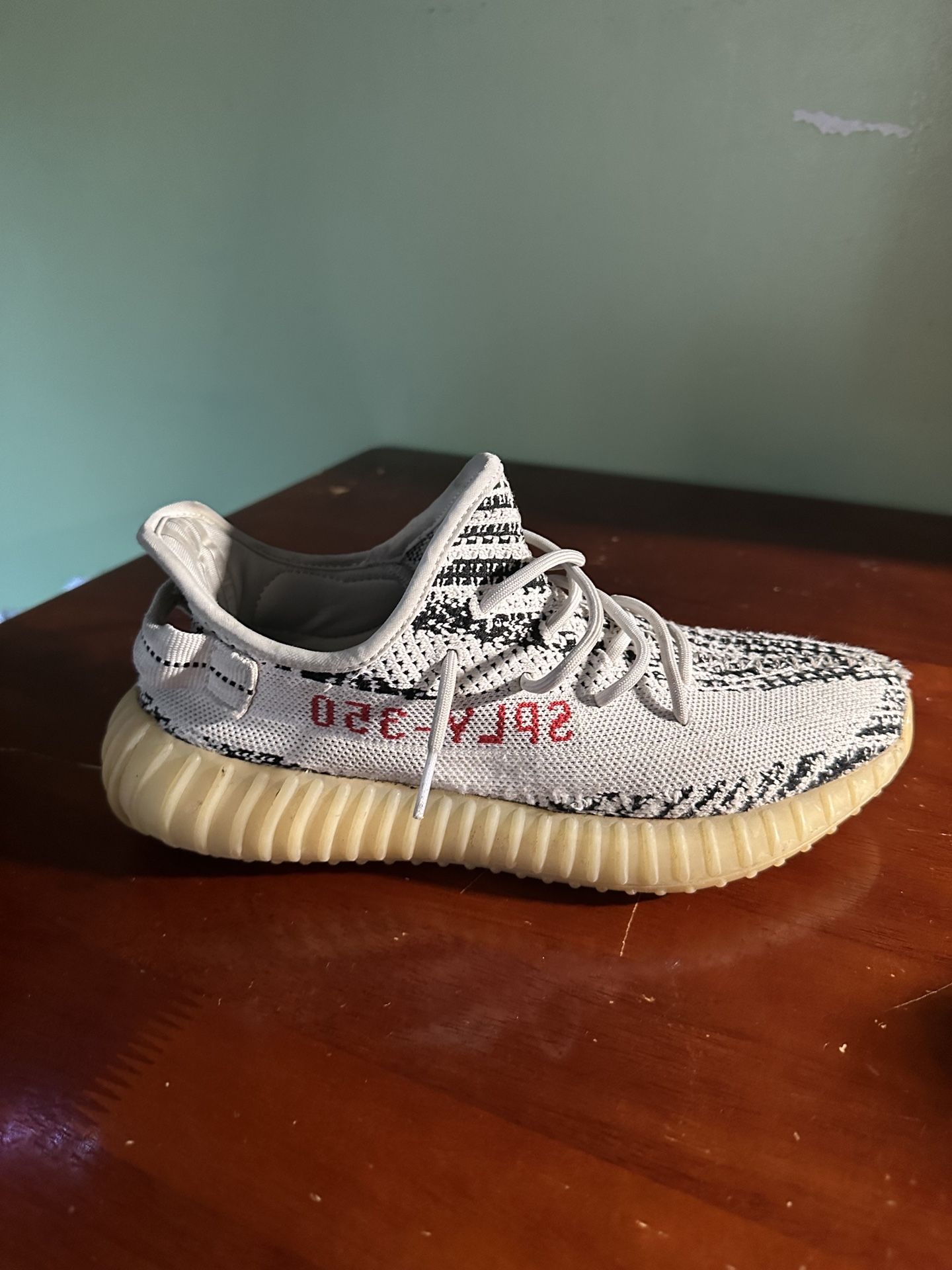 Adidas Yeezy Boost 350 Zebra - 7.5M