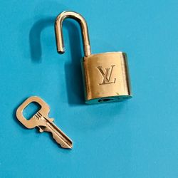 $85/OBO L V Lock & Key,  #311 Matching Gold Heavy Solid Authentic Set. Use For Your Bag Or Pair With A Chain For Necklace! 