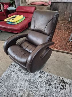 Leather Couch recliner
