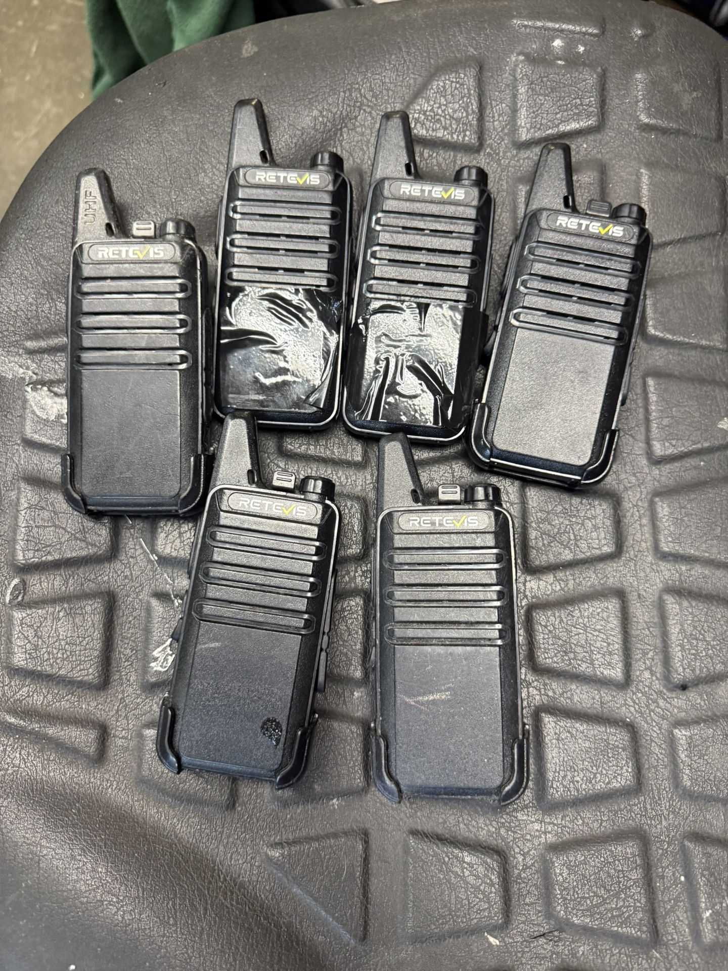6 Radios/ Walkie Talkies