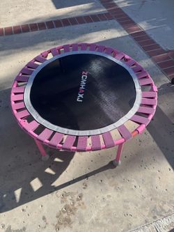 Foldable mini trampoline rebounder