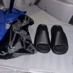 Yeezy Slide YS-01 Black Size10