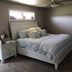 White bed frame With Two Night Stands 