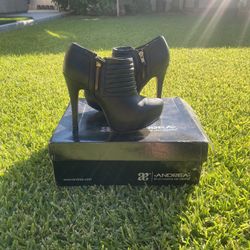 Andrea  Heels 