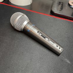 Microphone