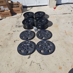 Stock Kia Wheels With Hub Caps