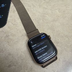 Apple Watch Series 10 49mm Brushed Titanium Gold