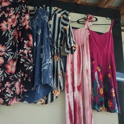 Lot of 5 women's small and medium summer dresses